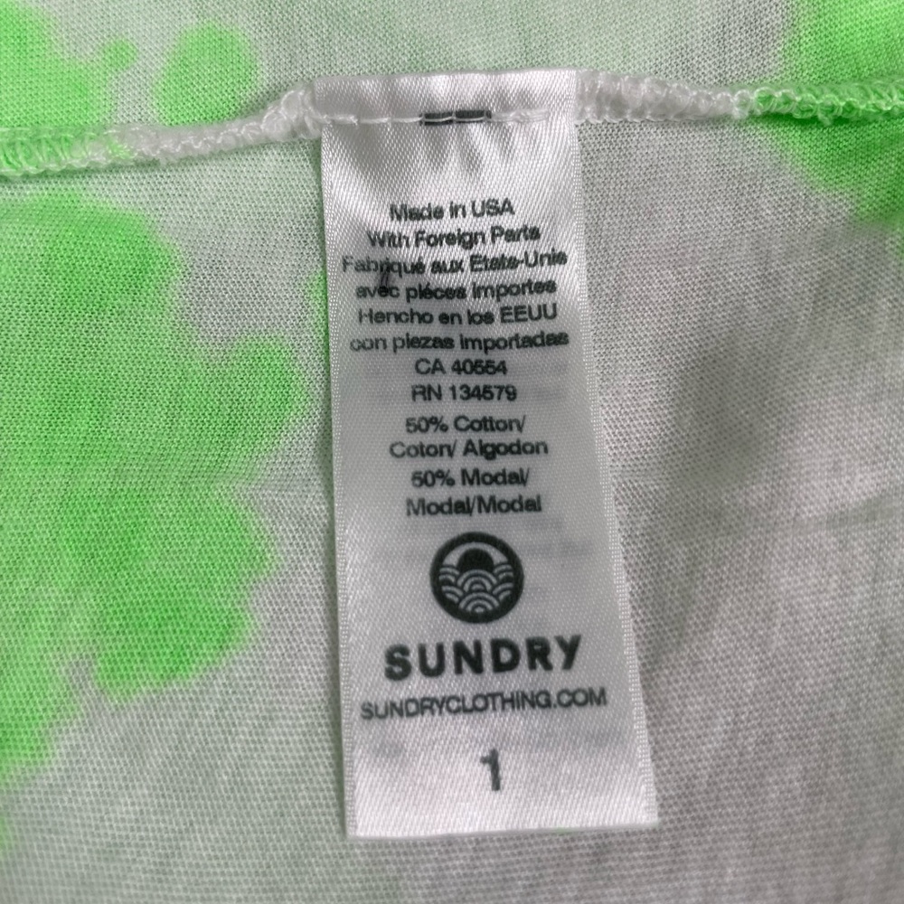 Sundry T-Shirt - Picture 7 of 8